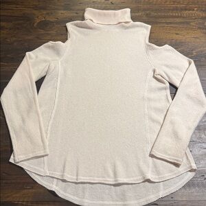 ANTONIO MELANI Soft Cream Turtle Neck Cold-Shoulder Sweater, 100% Cashmere